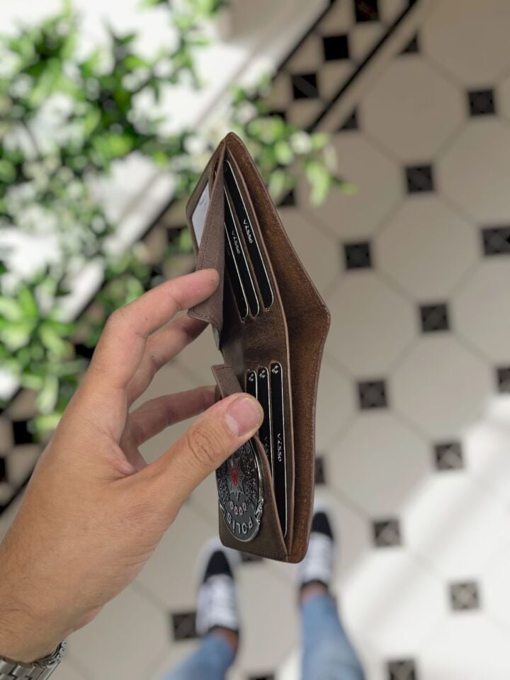 VİSSO 1236 Kara Kuvvetleri Rozetli HAKİKİ DERİ ÇANTA İSME ÖZEL KAHVE MATRİX KARA KUVVETLERİ KOMUTANLIĞI ROZETLİ KAĞIT PARA VE KİMLİK BÖLMELİ ERKEK VE KADIN CÜZDAN