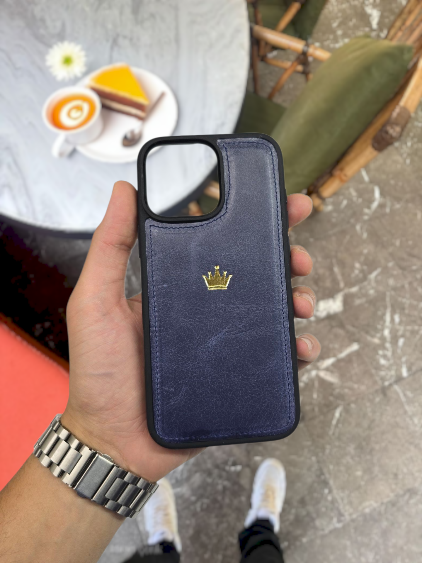 İphone 15 PLUS model  LACİVERT KURTUBA TAÇ LOGOLU Deri Kılıf VİSSO Hakiki Deri İsme Özel Kişiselleştirme Kadın Erkek Kullanım Unisex Telefon Kılıf