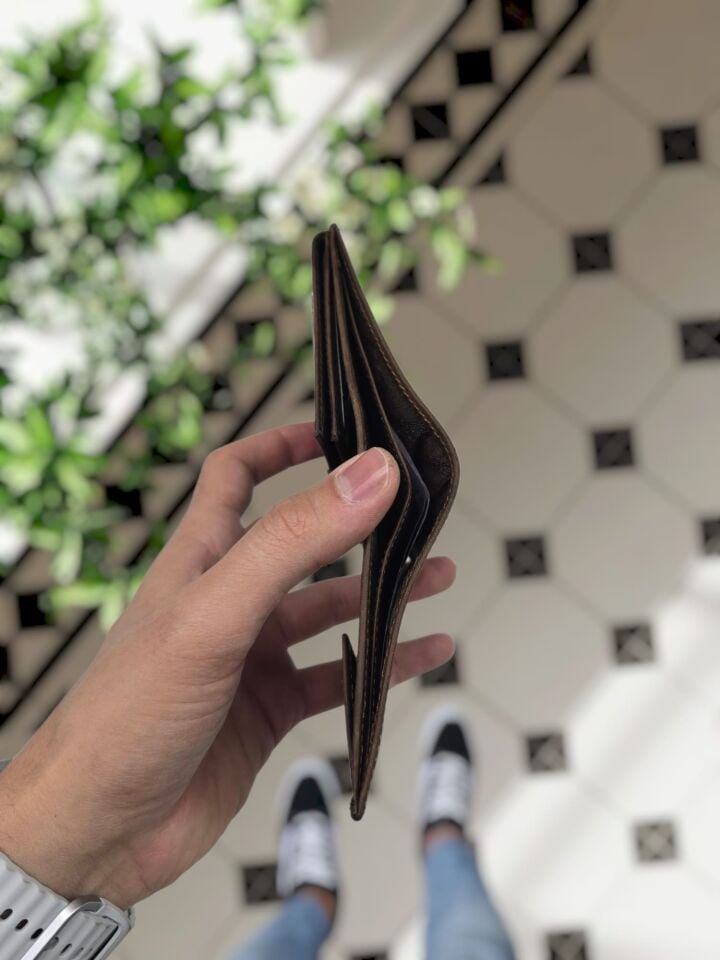 VİSSO 111  Cüzdan + Kemer HAKİKİ DERİ KİMLİK BÖLMELİ BAY BAYAN KULLANIMLI CÜZDAN Kahve Matrix