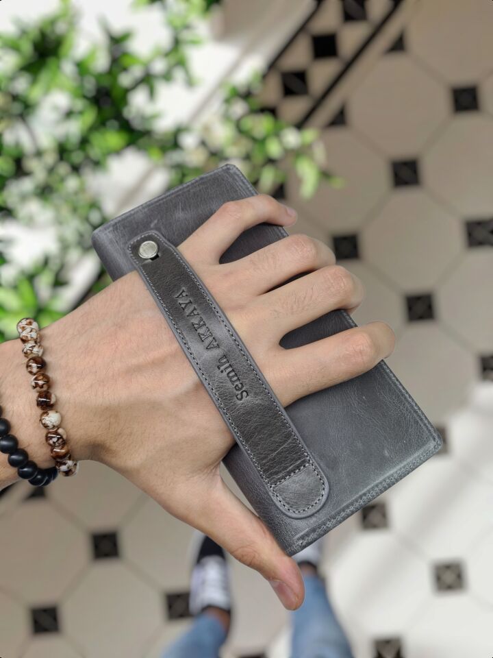 VİSSO 902 Hakiki Deri El Geçmeli Kordonlu Kişiye Özel Telefon Hazneli Cüzdan El Çantası Gri Natural Crayz