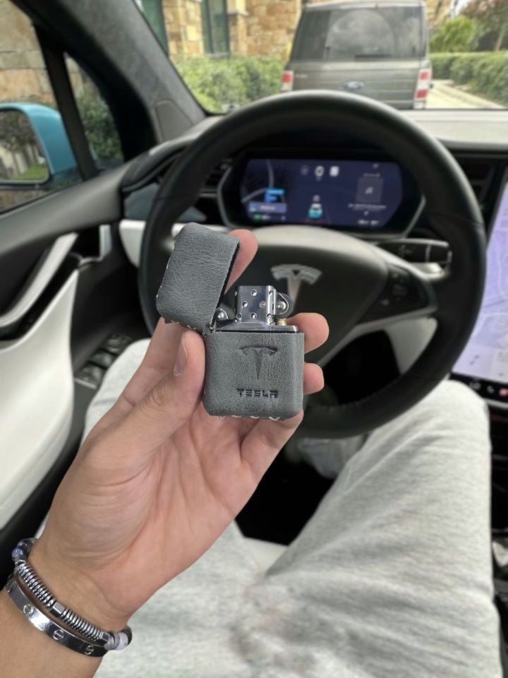 TESLA  VİSSO 1904 Hakiki Deri Araç Ruhsat Kılıf + Çakmak + Anahtarlık Set İsme Özel Çanta Erkek Kadın Modeli  TESLA  Gri Renk