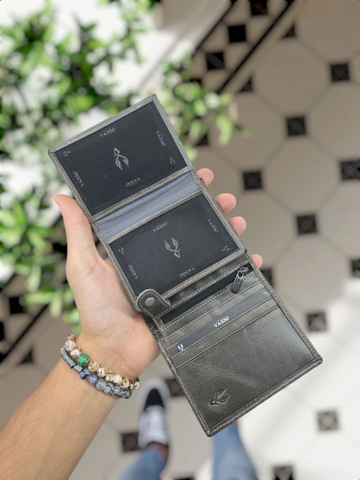 VİSSO 114 HAKİKİ DERİ ÇANTAİSME ÖZEL ÜÇ KİMLİK KART BÖLMELİ  FERMUARLI KADIN ERKEK ÇITIÇITLI CÜZDAN GRİ NATURAL CÜZDAN Tuğra Logolu