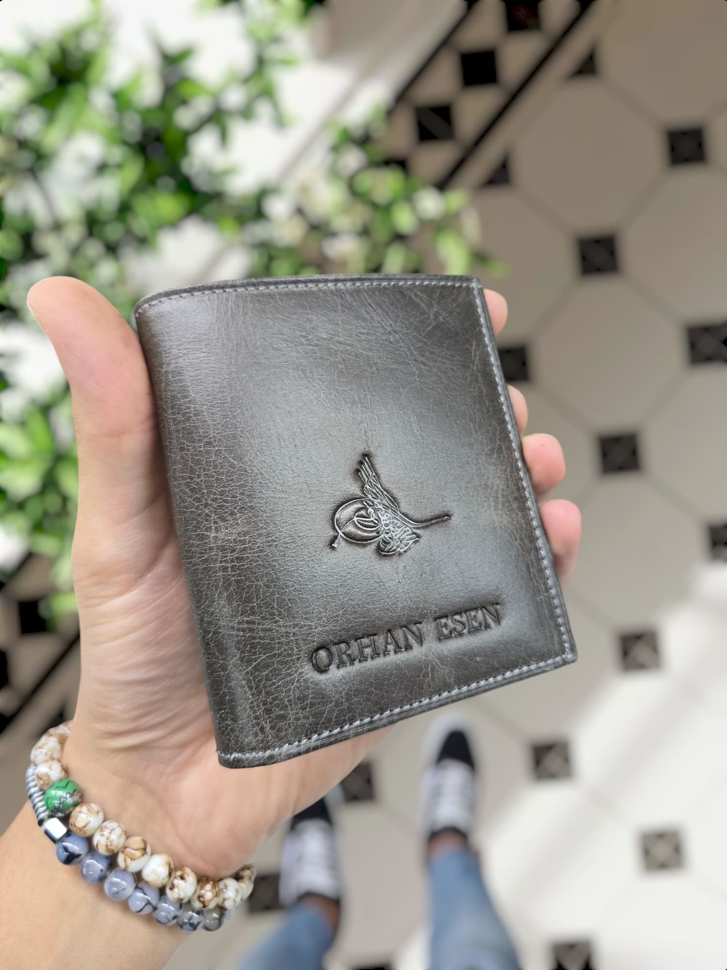 VİSSO 114 HAKİKİ DERİ ÇANTAİSME ÖZEL ÜÇ KİMLİK KART BÖLMELİ  FERMUARLI KADIN ERKEK ÇITIÇITLI CÜZDAN GRİ NATURAL CÜZDAN Tuğra Logolu