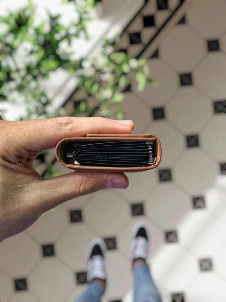 VİSSO 660 DERİ ÇANTA  İSME ÖZEL GÜÇLÜ MIKNATISLI KİLİT AKORDİYON YELPAZE KARTLIK CÜZDAN ERKEK KADIN MODELİ Atatürk İmza Logo