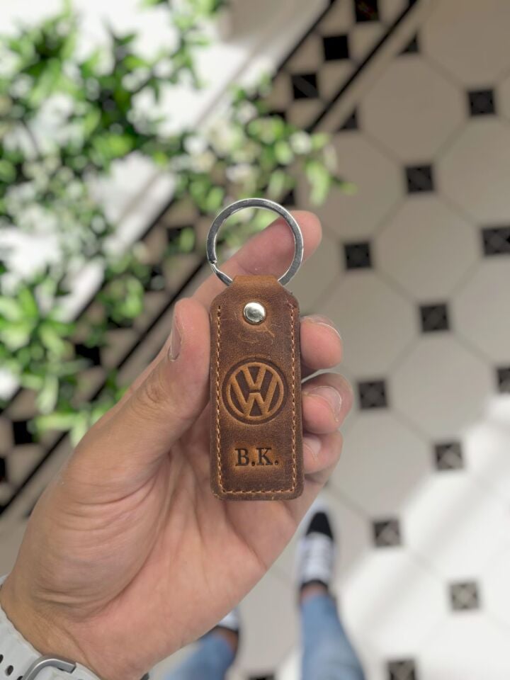 Volkswagen VİSSO 1904 Hakiki Deri Araç Ruhsat Kılıfı İsme Özel Çanta Erkek Kadın Modeli VOLKWAGEN  + ANAHTARLIK Fındık Matrix