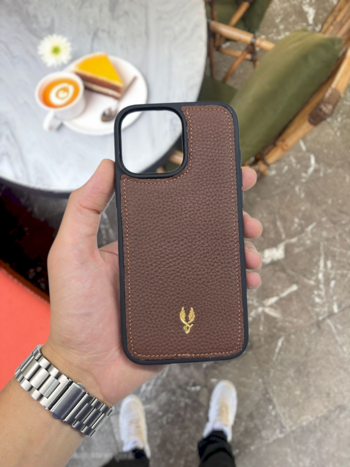 İphone 16 PRO MAX model  FINDIK GUTTY  Deri Kılıf VİSSO Hakiki Deri İsme Özel Kişiselleştirme Kadın Erkek Kullanım Unisex Telefon Kılıf