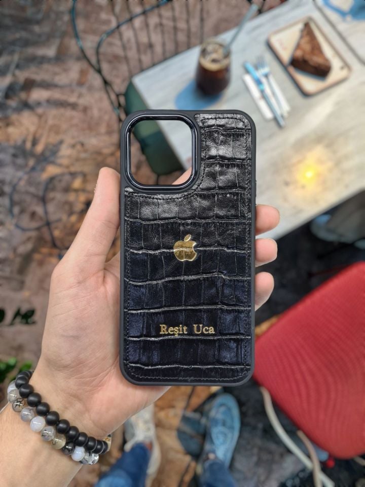 IPHONE Siyah croco renk Hakiki Deri VİSSO  TELEFON KILIFI HAKİKİ ORJİNAL GERÇEK DANA DERİSİ Kişiye Özel İsim Baskılı Kadın Erkek Unisex Deri Koruyucu Telefon Kılıfı SİYAH CROCO APPLE LOGOLU