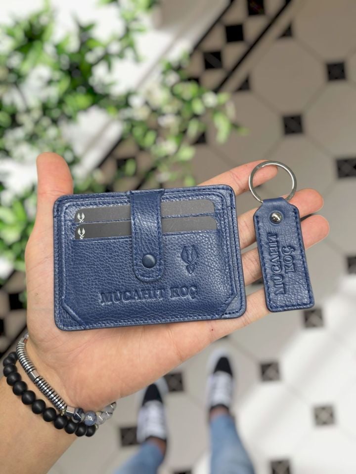 VİSSO 653 Hakiki Deri ÇANTA İSME ÖZEL Kağıt Para Bölmeli Kimlik Kart Gözlü  ERKEK VE KADIN  Kredi Kartlık Cüzdan Çanta Lacivert GUTTY + ANAHTARLIK