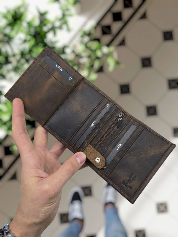 VİSSO 114 HAKİKİ DERİ ÇANTA  İSME ÖZEL ÜÇ KİMLİK KART BÖLMELİ  FERMUARLI KADIN ERKEK ÇITIÇITLI CÜZDAN KAHVE MATRİX CÜZDAN AY-YILDIZ LOGO