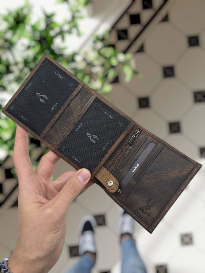 VİSSO 114 HAKİKİ DERİ ÇANTA  İSME ÖZEL ÜÇ KİMLİK KART BÖLMELİ  FERMUARLI KADIN ERKEK ÇITIÇITLI CÜZDAN KAHVE MATRİX CÜZDAN AY-YILDIZ LOGO