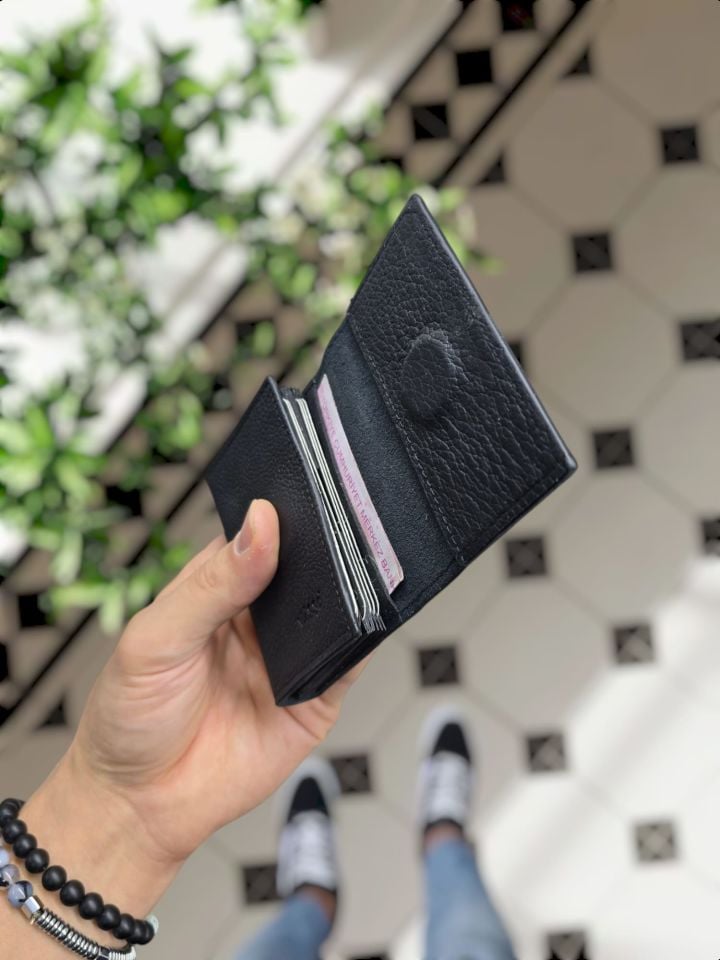 VİSSO 660 DERİ ÇANTA  İSME ÖZEL GÜÇLÜ MIKNATISLI KİLİT AKORDİYON YELPAZE KARTLIK CÜZDAN ERKEK KADIN MODELİ Siyah Gutty ÇAPA LOGOLU