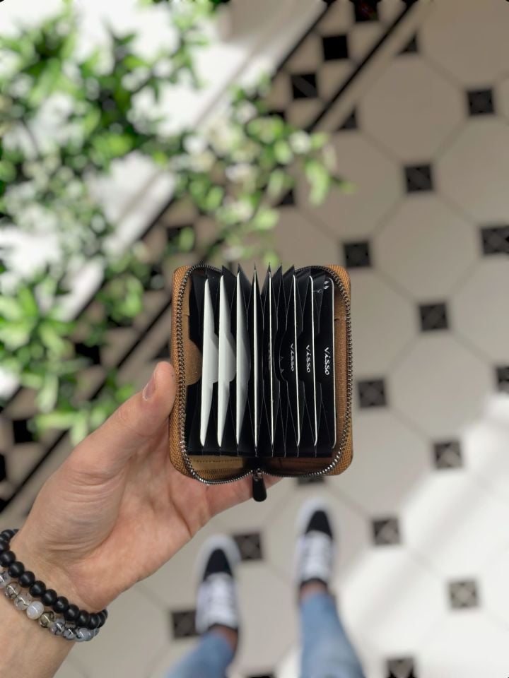 VİSSO 661 GERÇEK DERİ ÇANTA İSME ÖZEL  ERKEK VE KADIN İÇİN FERMUARLI AKORDİYON-YELPAZE KREDİ KARTLIK MODEL FINDIK MATRİX