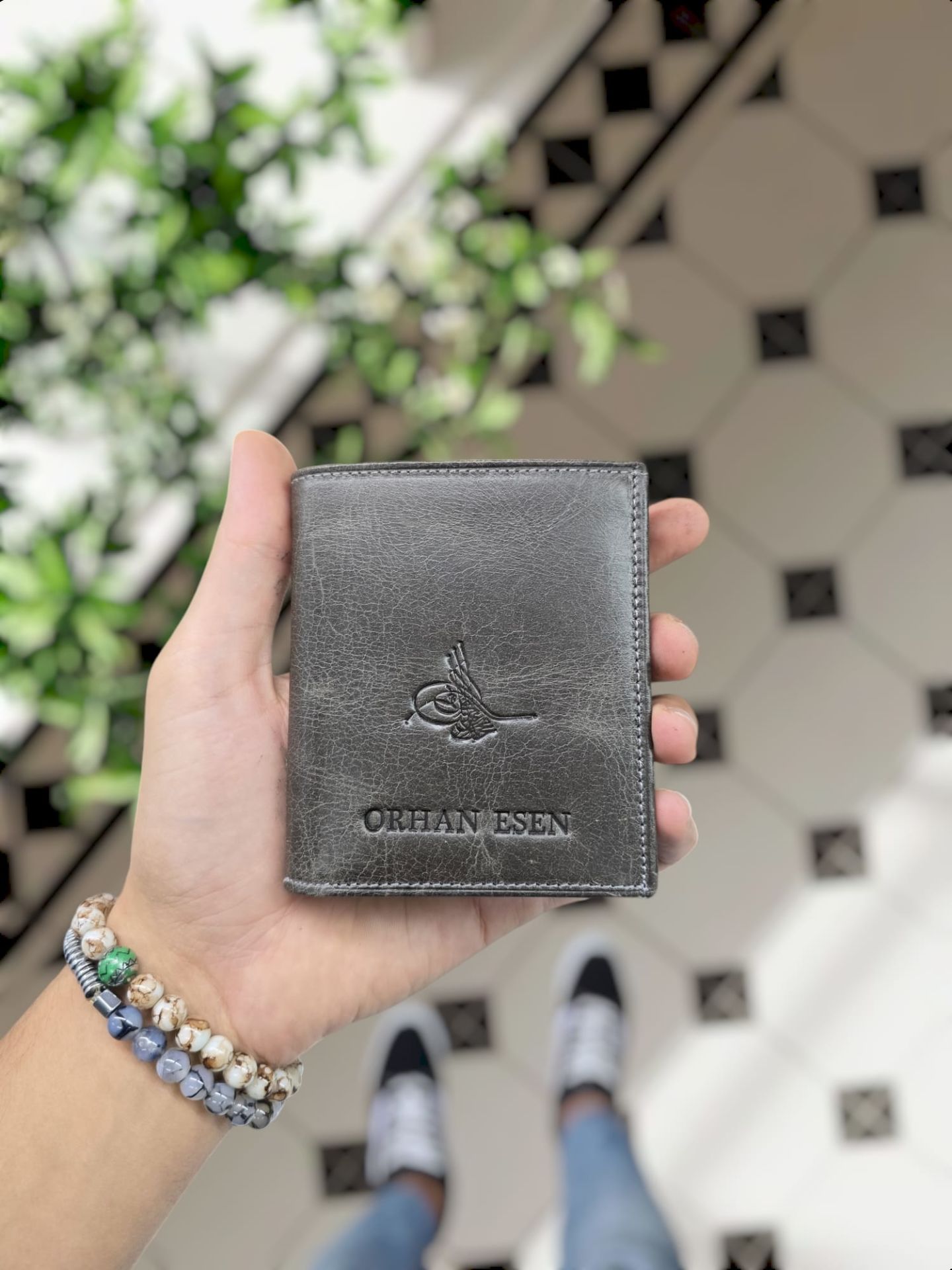 VİSSO 111 CEPLİ HAKİKİ DERİ ÇANTA İSME ÖZEL BOZUK PARA CEPLİ FERMUARLI ÇITÇITLI KADIN ERKEK CÜZDAN BAY GRİ NATURAL CRAYZ  Tuğra Logolu