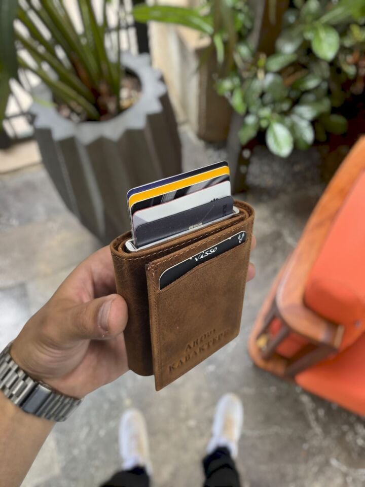 VİSSO 684 Hakiki Deri Kağıt Para Bölmeli Mekanizmalı Kartlık Cüzdan Kişiye Özel Çanta FINDIK MATRİX