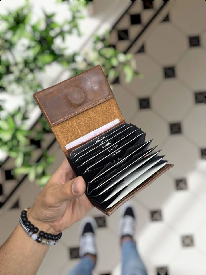 VİSSO 660 FINDIK MATRİX HAKİKİ DERİ ÇANTA  İSME ÖZEL GÜÇLÜ MIKNATISLI KİLİT AKORDİYON YELPAZE KARTLIK CÜZDAN ERKEK KADIN MODELİ 3 hilal