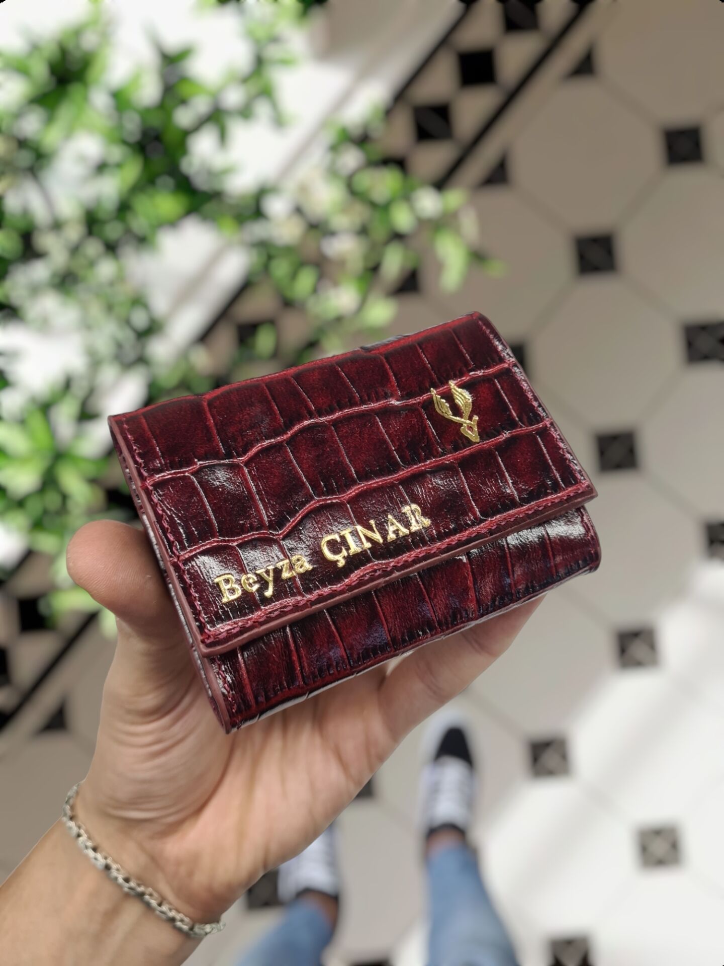VİSSO 660 Hakiki Deri Kişiye Özel Akordeon Kartlık Model Deri Çanta Bordo Croco Yaldızlı