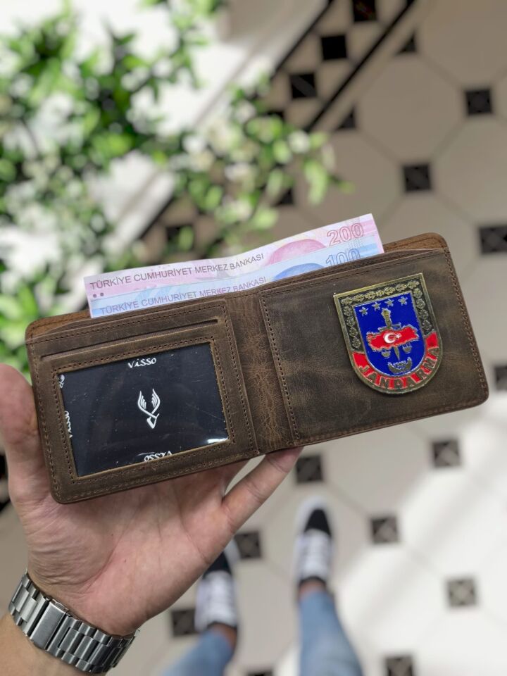 VİSSO 1236 HAKİKİ DERİ ÇANTA İSME ÖZEL  Jandarma ROZETLİ KAĞIT PARA VE KİMLİK BÖLMELİ ERKEK VE KADIN CÜZDAN Kahve Matrix