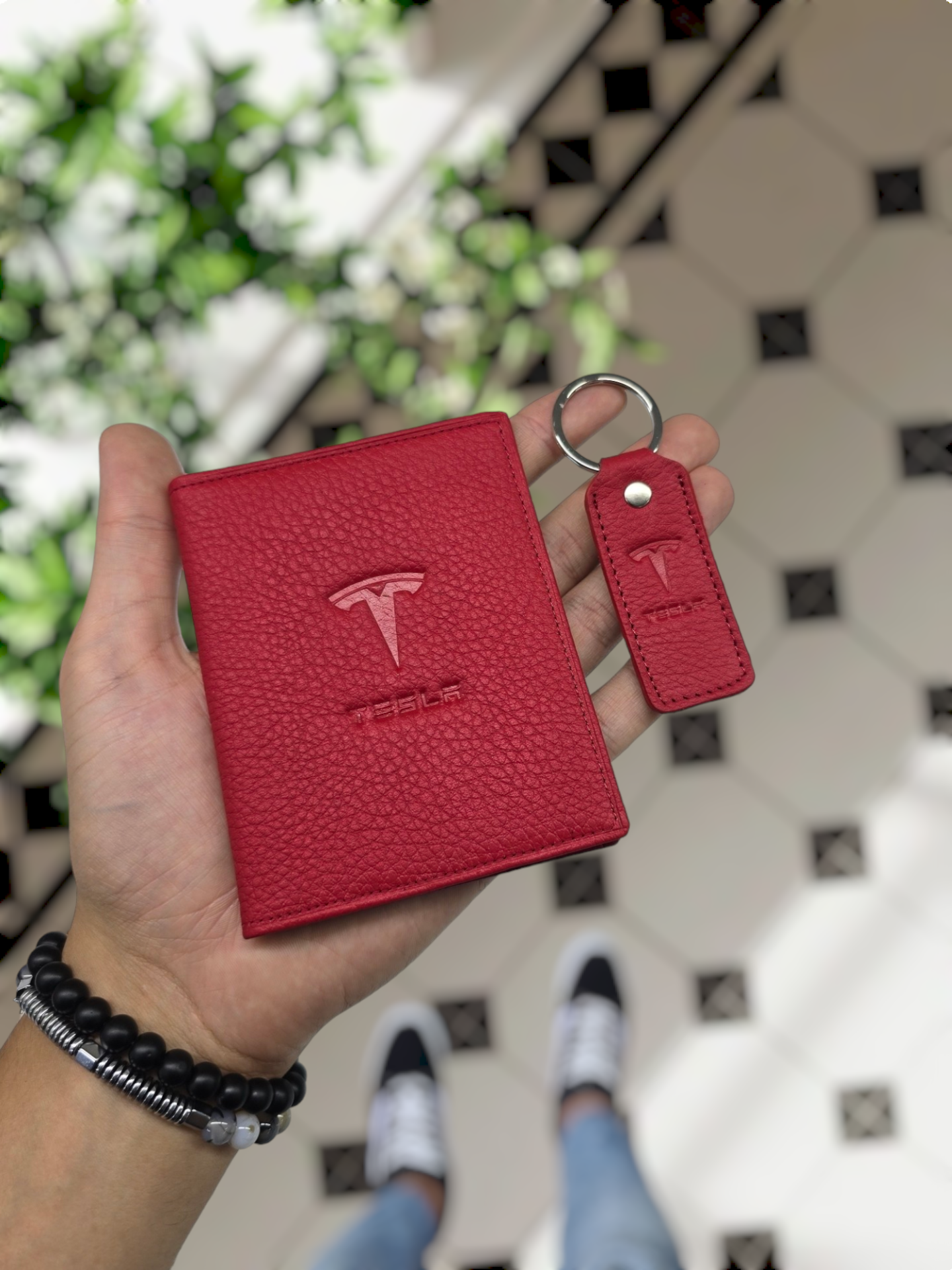 TESLA  VİSSO 1904 Hakiki Deri Araç Ruhsat Kılıf İsme Özel Çanta Erkek Kadın Modeli  TESLA  KIRMIZI RENK + ANAHTARLIK