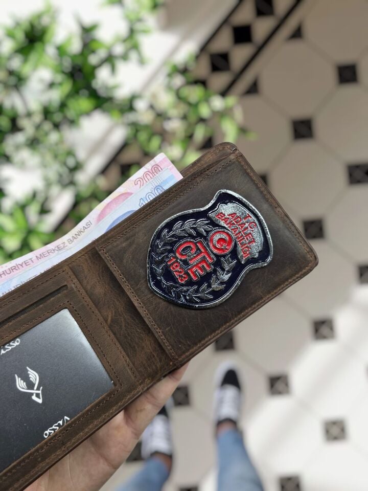 VİSSO 1236  Gardiyan Rozetli HAKİKİ DERİ ÇANTA İSME ÖZEL  Ceza İnfaz Gardiyan ROZETLİ KAĞIT PARA VE KİMLİK BÖLMELİ ERKEK VE KADIN CÜZDAN Kahve Matrix