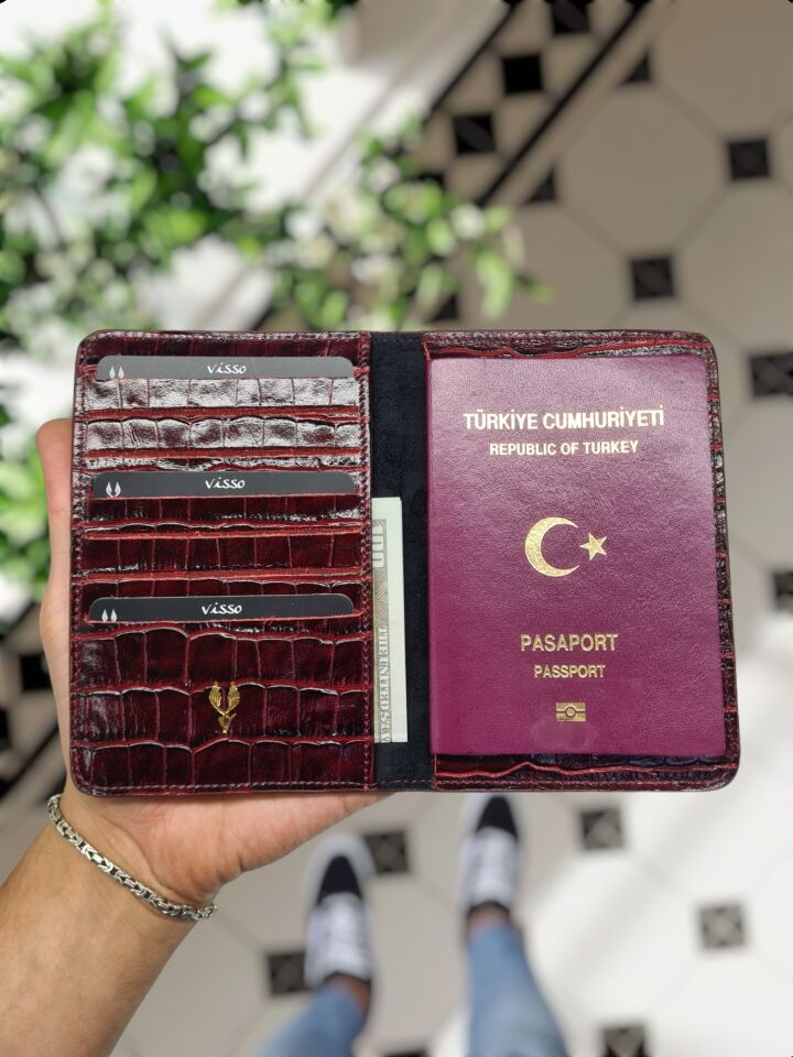 VİSSO 911 HAKİKİ ORJİNAL DERİ ÇANTA KREDİ KART VE KİMLİK HAZNELİ PASAPORTLUK - DERİ PASAPORT KILIFI Bordo Croco Sarı Yaldız