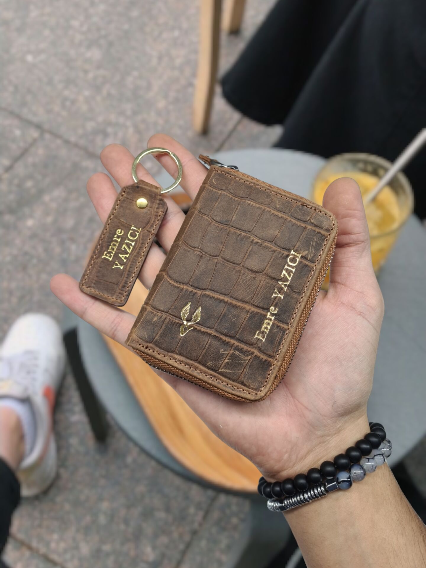 VİSSO 661 GERÇEK DERİ ÇANTA İSME ÖZEL  KCROCO ERKEK VE KADIN İÇİN FERMUARLI AKORDİYON-YELPAZE KREDİ KARTLIK MODEL ESKİTME Kahve Croco +  Anahtarlık