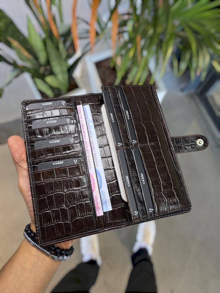 VİSSO 701 HAKİKİ ORİNAL DERİ ÇANTA  ÇOK KARTLIK KAPASİTELİ TELEFON BÖLMELİ ÇITÇITLI KADIN VE ERKEK CÜZDAN EL ÇANTASI MODEL Kahverengi Croco