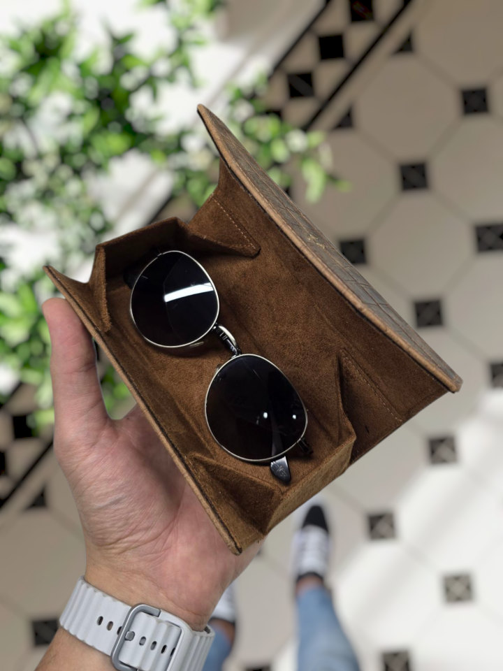 Visso 889 ESKİTME KAHVE RENK CROCO DERİ Gözlük Kılıfı İsme Özel Hakiki Dana Derisi İçi Kadife Mıknatıslı Kilit Kapaklı  Çok Amaçlı Takı Ziynet Pırlanta Elmas İçin Deri Mini Kutu Her Model Gözlük Kılıfı ESKİTME KAHVE RENK CROCO DERİ