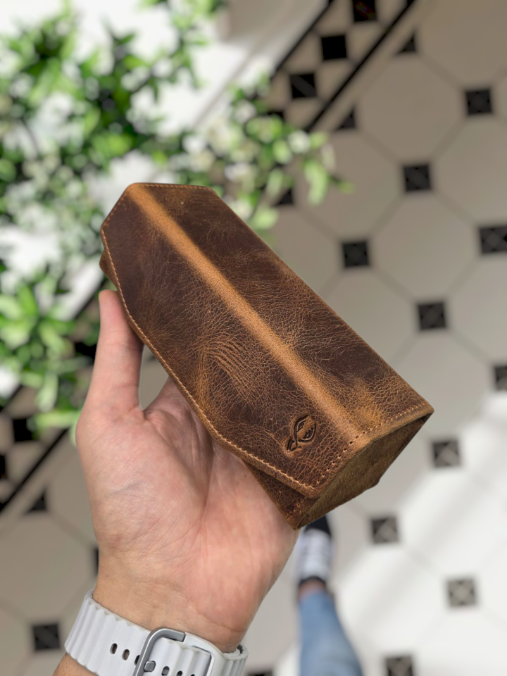 Visso 889 ESKİTME KAHVE RENK CROCO DERİ Gözlük Kılıfı İsme Özel Hakiki Dana Derisi İçi Kadife Mıknatıslı Kilit Kapaklı  Çok Amaçlı Takı Ziynet Pırlanta Elmas İçin Deri Mini Kutu Her Model Gözlük Kılıfı ESKİTME KAHVE RENK CROCO DERİ