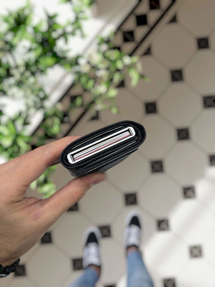 VİSSO 684 Hakiki Deri Kağıt Para Bölmeli Mekanizmalı Kartlık Cüzdan Kişiye Özel Çanta Siyah Renk TAÇ LOGO