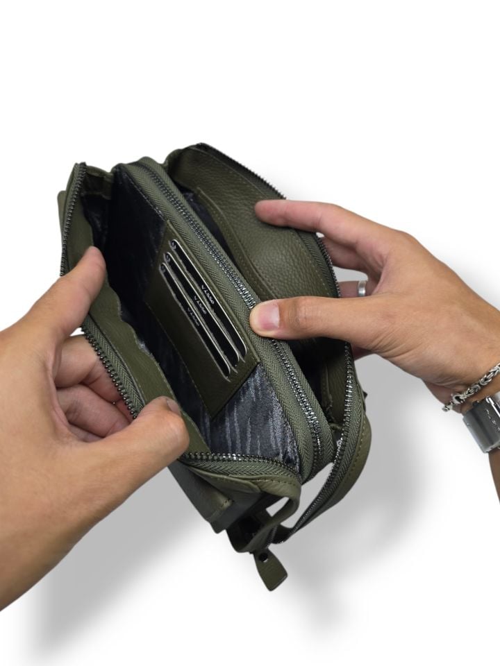 VİSSO 457 Hakiki Deri Fermuarlı  El Çantası YEŞİL Renk Deri Çanta Unisex Elde Taşınabilen Mıknatıs Cep Telefonu Cepli Kredi Kart Bölmeli Çanta  AÇIK YEŞİL