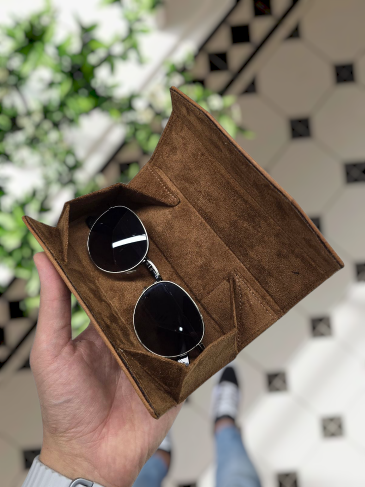 Visso 889 FINDIK MATRİX RENK Gözlük Kılıfı İsme Özel Hakiki Dana Derisi İçi Kadife Mıknatıslı Kilit Kapaklı  Çok Amaçlı Takı Ziynet Pırlanta Elmas İçin Deri Mini Kutu Her Model Gözlük Kılıfı  FINDIK MATRİX RENK