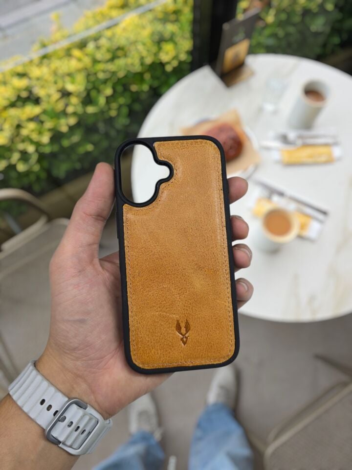 İphone 17  Model  Uyumlu Model TABA MATRİX Hakiki Deri İsme Özel Ücretsiz Kişiselleştirme Seçeneği İle Kadın Erkek Kullanım premium  Tam Uyumlu Silikon Kılıf Ücretsiz Kargo Visso Leather Geçek Orjinal Dana Derisi TABA MATRİX